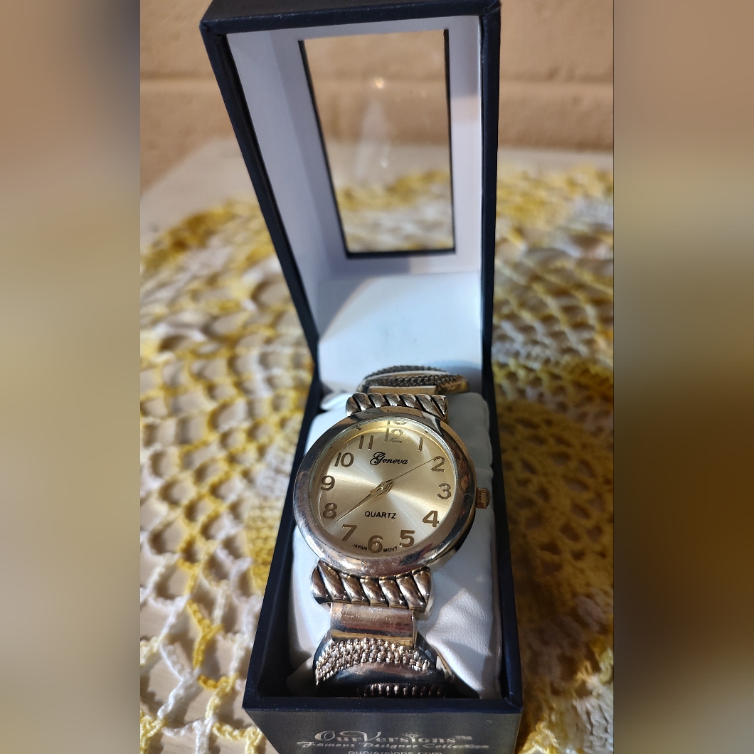 Geneva Quartz Ladies Watch